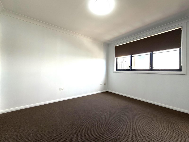 Photo - 555/360-362 The Horsley Drive, Fairfield NSW 2165 - Image 3