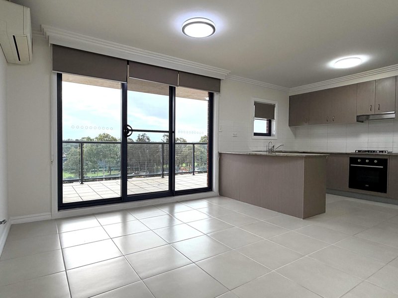 Photo - 555/360-362 The Horsley Drive, Fairfield NSW 2165 - Image 6
