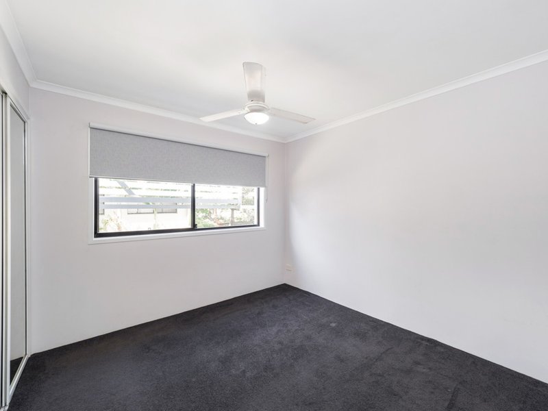 Photo - 55/55 Harries Rd Road, Coorparoo QLD 4151 - Image 9