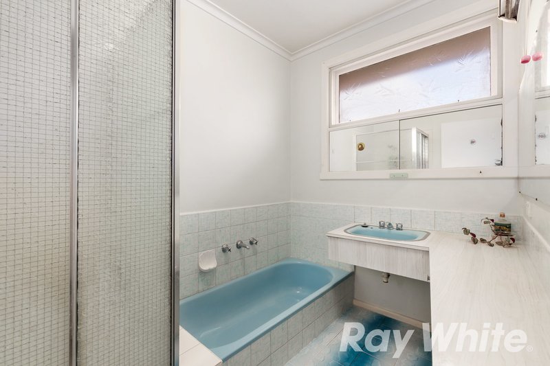 Photo - 556 Elgar Road, Box Hill North VIC 3129 - Image 8