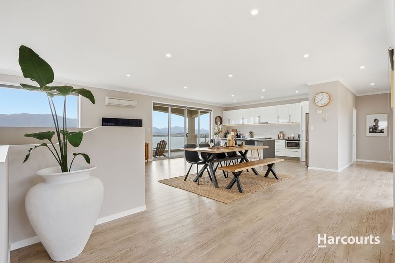 Photo - 556 Oceana Drive, Howrah TAS 7018 - Image 6