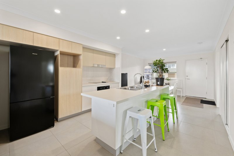 Photo - 55/67 Regatta Boulevard, Birtinya QLD 4575 - Image 3