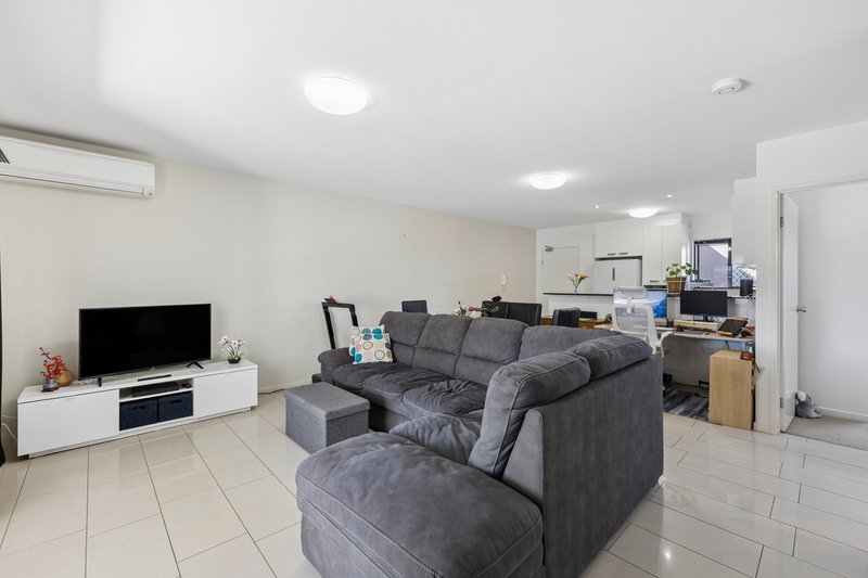 Photo - 5/57 Birdwood Street, Zillmere QLD 4034 - Image 5