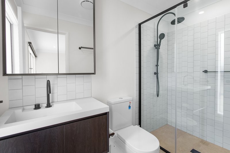 Photo - 5/57 Staten Street, North Lakes QLD 4509 - Image 4