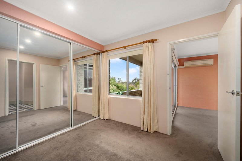 Photo - 5/58 Bennelong Crescent, Macquarie ACT 2614 - Image 9