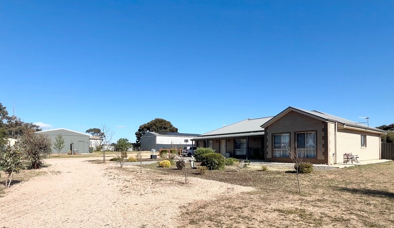 Photo - 5581 Copper Coast Highway, Wallaroo SA 5556 - Image 2