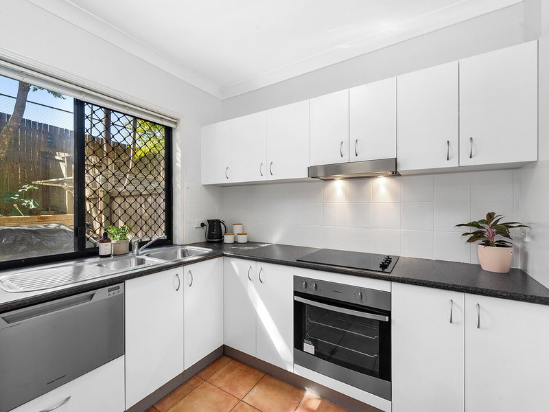 Photo - 5/589 Beams Road, Carseldine QLD 4034 - Image 3