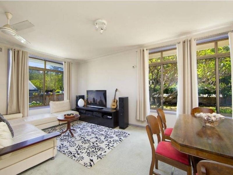 Photo - 55A Kentwell Road, Allambie Heights NSW 2100 - Image 2