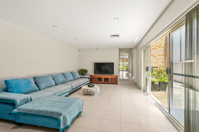 Photo - 55A Park Street, Peakhurst NSW 2210 - Image 2