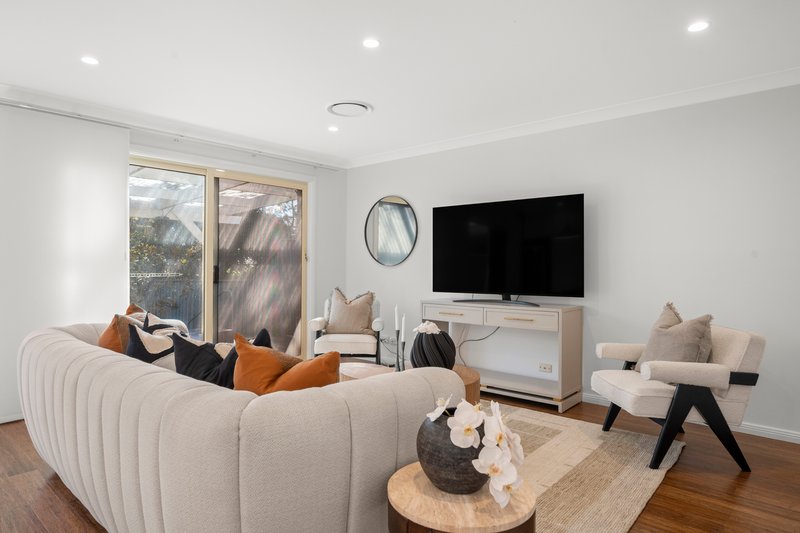 Photo - 55B County Drive, Cherrybrook NSW 2126 - Image 4