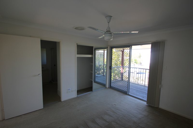 Photo - 5/6-32 University Drive, Meadowbrook QLD 4131 - Image 6