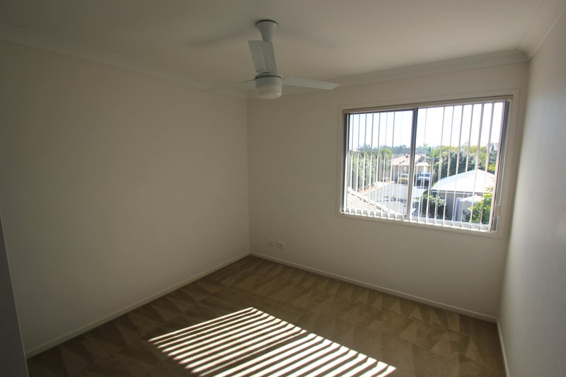 Photo - 5/6-32 University Drive, Meadowbrook QLD 4131 - Image 10