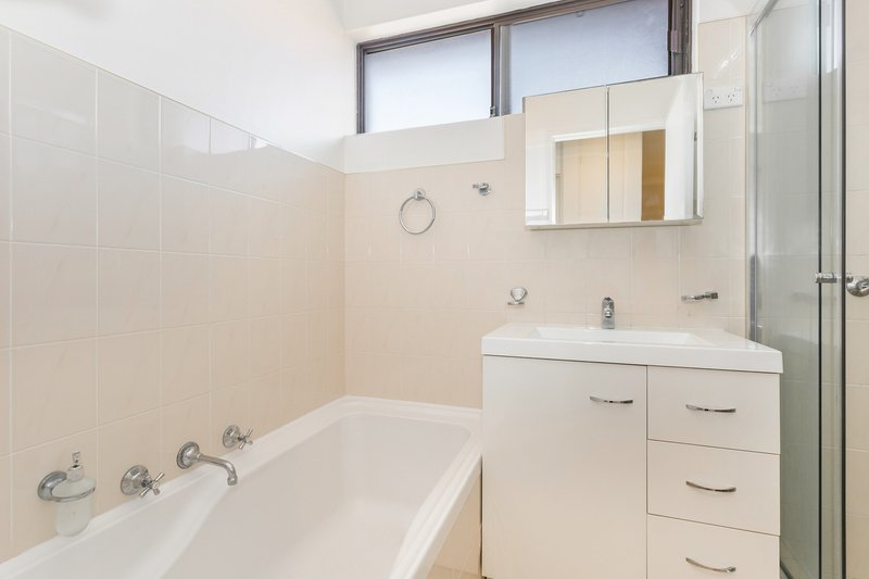 Photo - 5/6-8 Laurence Street, Manly NSW 2095 - Image 5