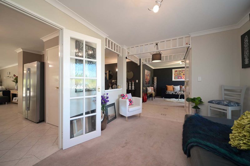 Photo - 56 Abbeville Circle, Mindarie WA 6030 - Image 6