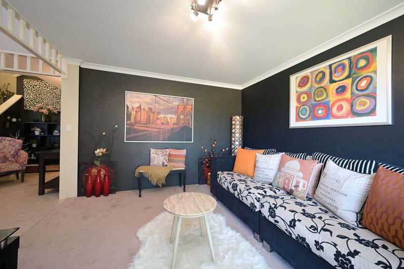 Photo - 56 Abbeville Circle, Mindarie WA 6030 - Image 8