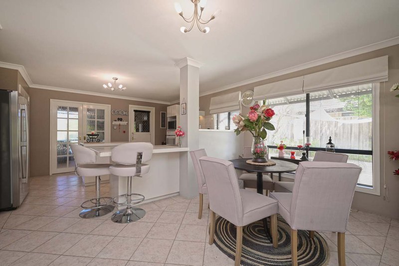 Photo - 56 Abbeville Circle, Mindarie WA 6030 - Image 16