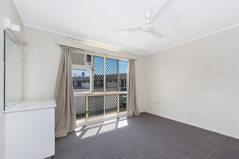 Photo - 5/6 Albert Street, Cranbrook QLD 4814 - Image 4