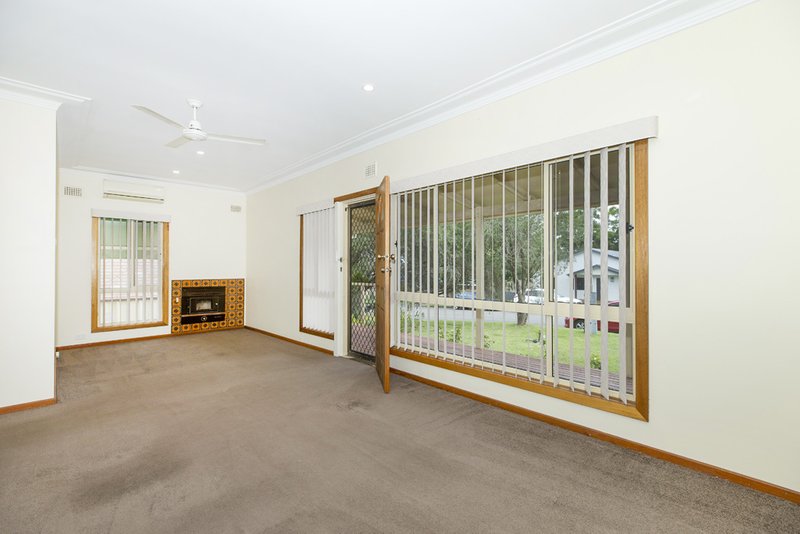 Photo - 56 Amelia Street, Carey Bay NSW 2283 - Image 4