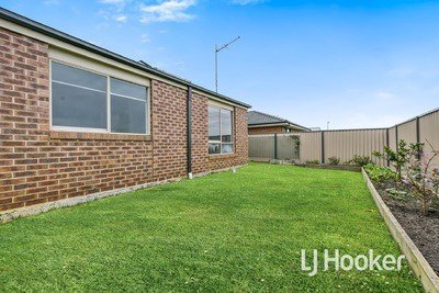 Photo - 56 Andretti Avenue, Lynbrook VIC 3975 - Image 15