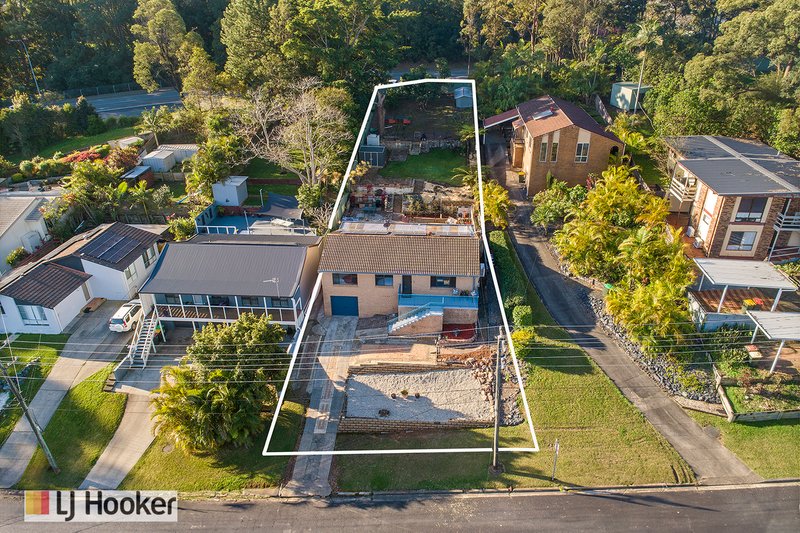 Photo - 56 Aubrey Crescent, Coffs Harbour NSW 2450 - Image 2