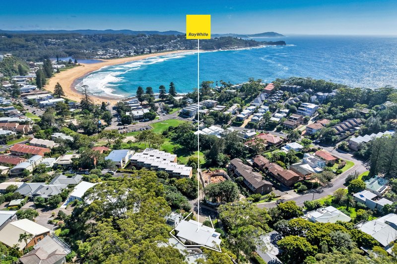 Photo - 56 Avoca Drive, Avoca Beach NSW 2251 - Image 3