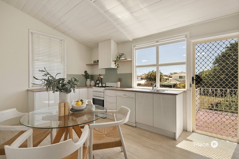 Photo - 56 Baringa Street, Morningside QLD 4170 - Image 7