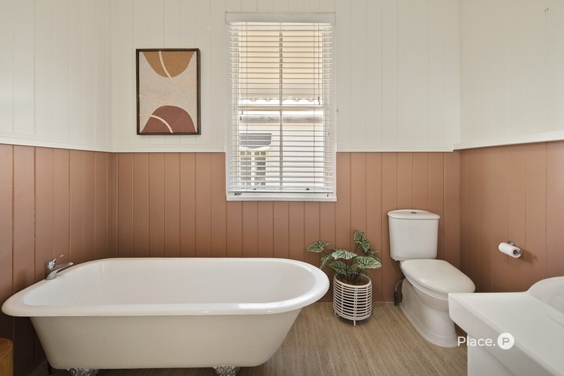 Photo - 56 Baringa Street, Morningside QLD 4170 - Image 11