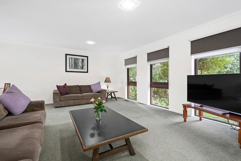 Photo - 56 Benkel Avenue, Cheltenham VIC 3192 - Image 7