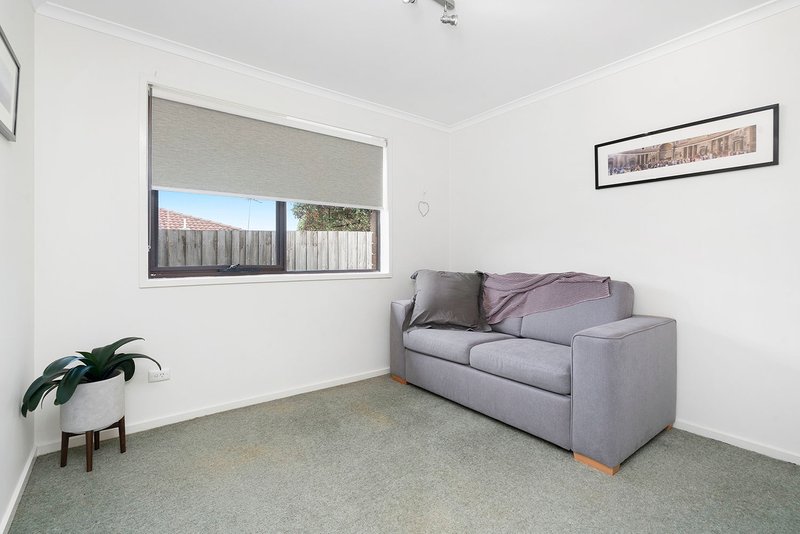 Photo - 56 Benkel Avenue, Cheltenham VIC 3192 - Image 12