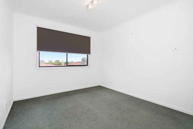 Photo - 56 Benkel Avenue, Cheltenham VIC 3192 - Image 13