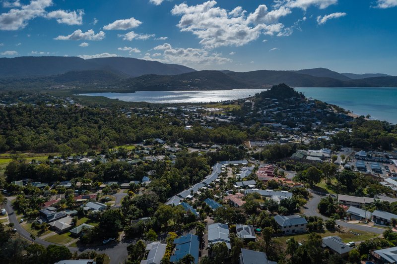 Photo - 5/6 Border Drive, Cannonvale QLD 4802 - Image 16