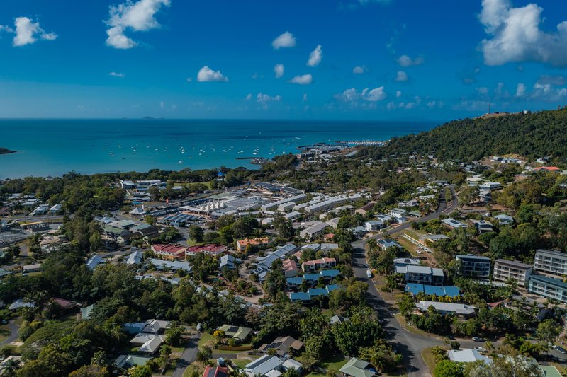 Photo - 5/6 Border Drive, Cannonvale QLD 4802 - Image 18