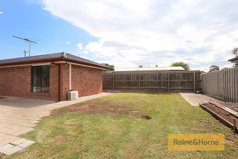 Photo - 56 Brooklyn Road, Melton South VIC 3338 - Image 8