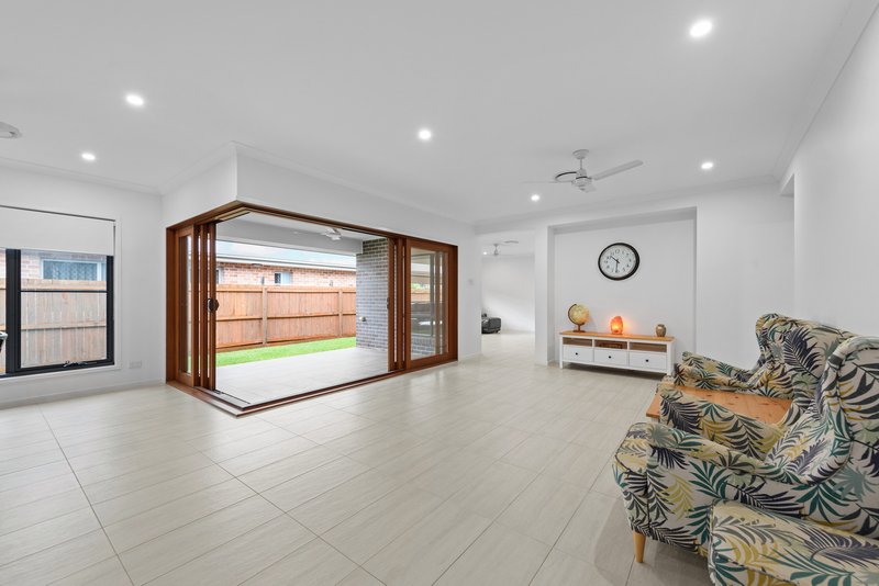 Photo - 56 Campbell Drive, Mango Hill QLD 4509 - Image 6