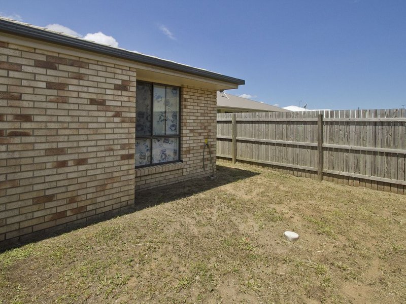 Photo - 56 Cardinal Circuit, Caboolture QLD 4510 - Image 16