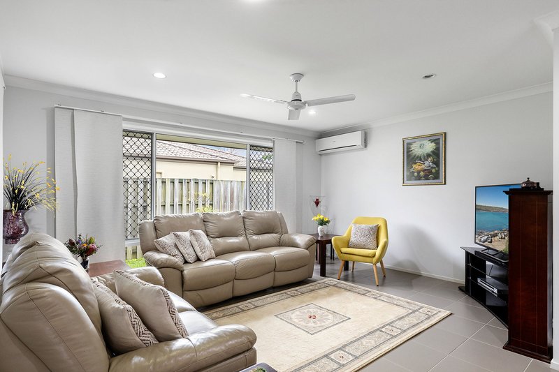 Photo - 56 Charlton Crescent, Ormeau QLD 4208 - Image 5