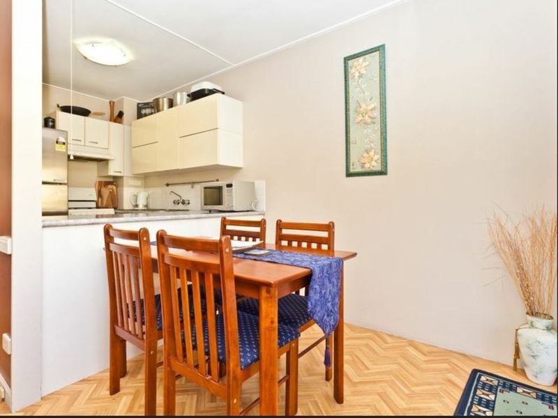 Photo - 5/6 Childs Street, Clayfield QLD 4011 - Image 3