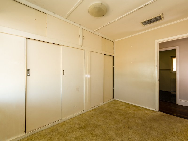 Photo - 56 Clarke Street, Mount Isa QLD 4825 - Image 3