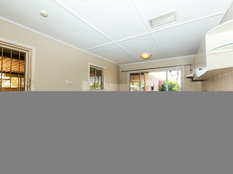 Photo - 56 Clarke Street, Mount Isa QLD 4825 - Image 12