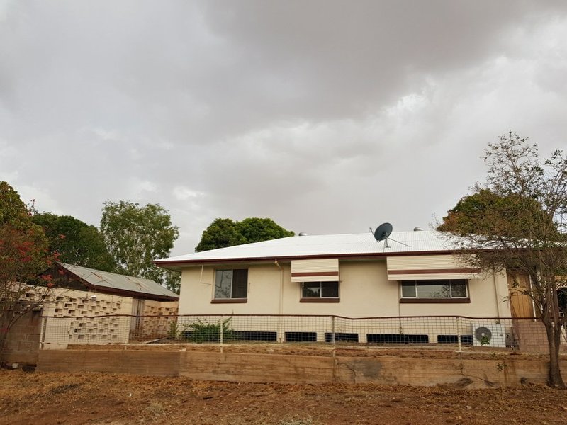 Photo - 56 Clarke Street, Mount Isa QLD 4825 - Image 14