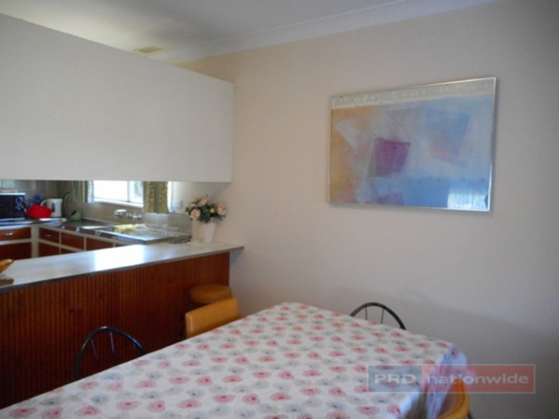 Photo - 56 Clarke Street, Tumut NSW 2720 - Image 7