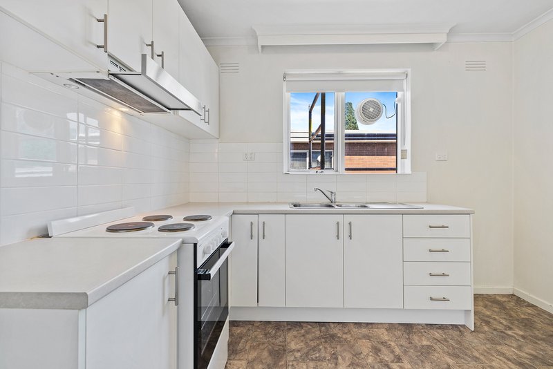 Photo - 5/6 Clyde Street, Thornbury VIC 3071 - Image 4