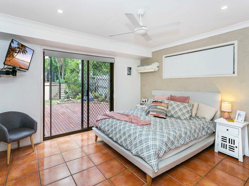 Photo - 56 Cobai Drive, Mudgeeraba QLD 4213 - Image 6