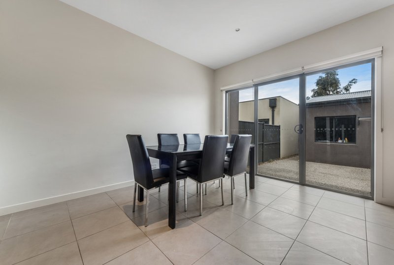 Photo - 56 Commercial Road, Caroline Springs VIC 3023 - Image 4