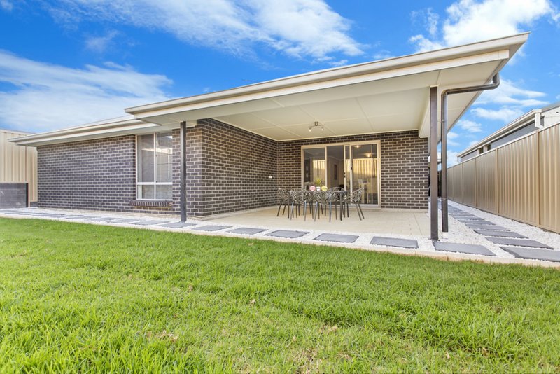 Photo - 56 Cook Street, Seaford Meadows SA 5169 - Image 24