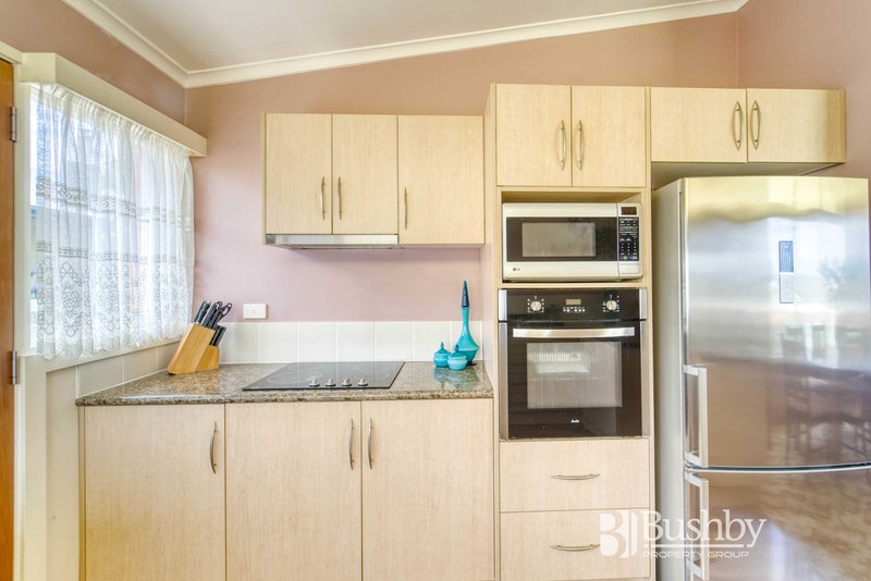 Photo - 56 Cornwall Crescent, Newnham TAS 7248 - Image 12