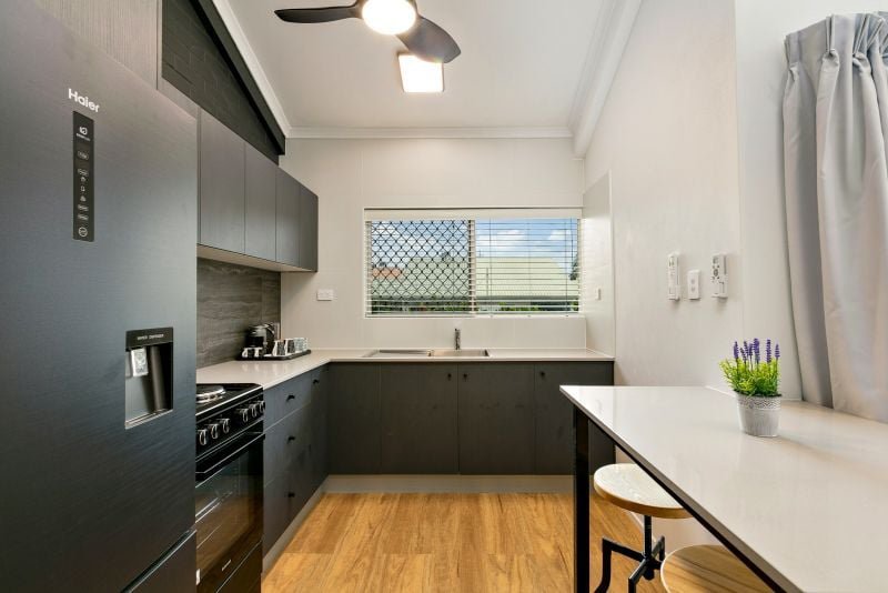 Photo - 5/6 Crathern Close, Edge Hill QLD 4870 - Image 3