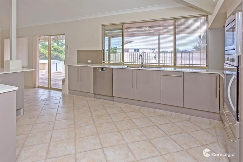 Photo - 56 Dampier Avenue, Mullaloo WA 6027 - Image 4