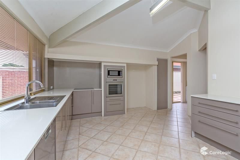 Photo - 56 Dampier Avenue, Mullaloo WA 6027 - Image 5