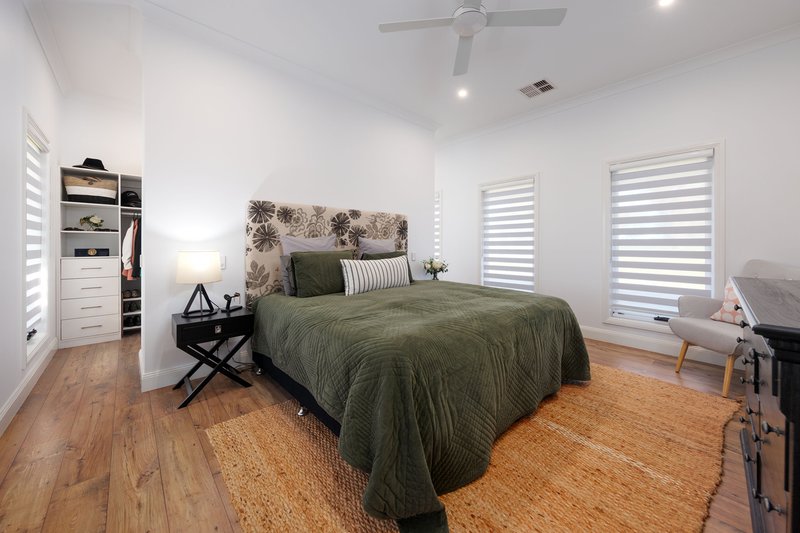 Photo - 56 Delloro Road, Wangaratta South VIC 3678 - Image 12